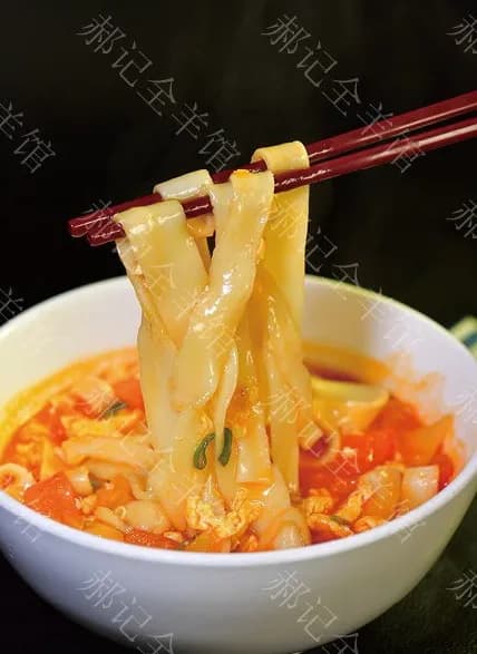 Braised Noodles with Eggs & Tomato Sauce